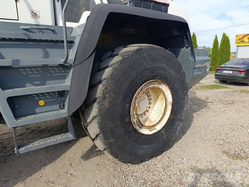 Liebherr L 566 Фронтальные погрузчики