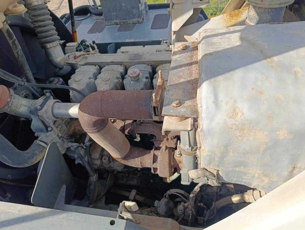 Liebherr L 566 Фронтальные погрузчики