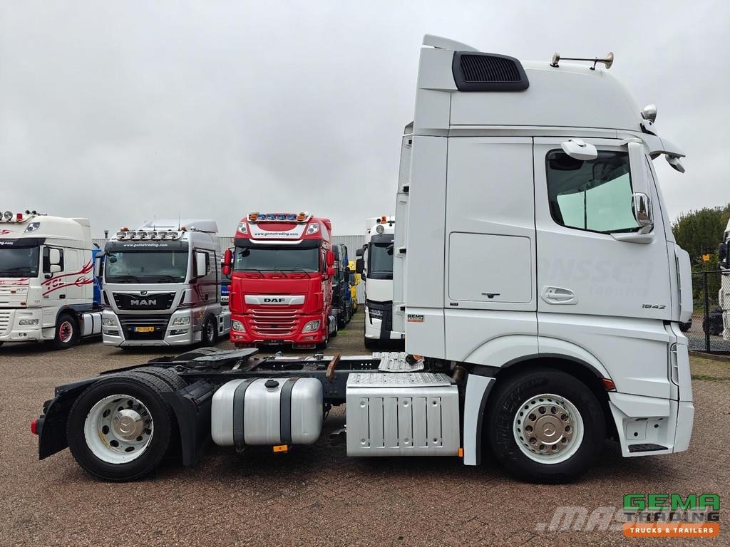 Mercedes-Benz Actros 1842 4x2 GigaSpace Euro6A - 13L Engine - Me Sadulveokid