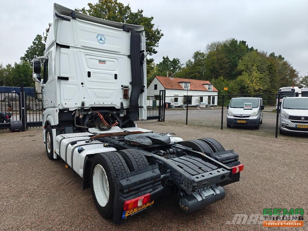 Mercedes-Benz Actros 1842 4x2 GigaSpace Euro6A - 13L Engine - Me Sadulveokid
