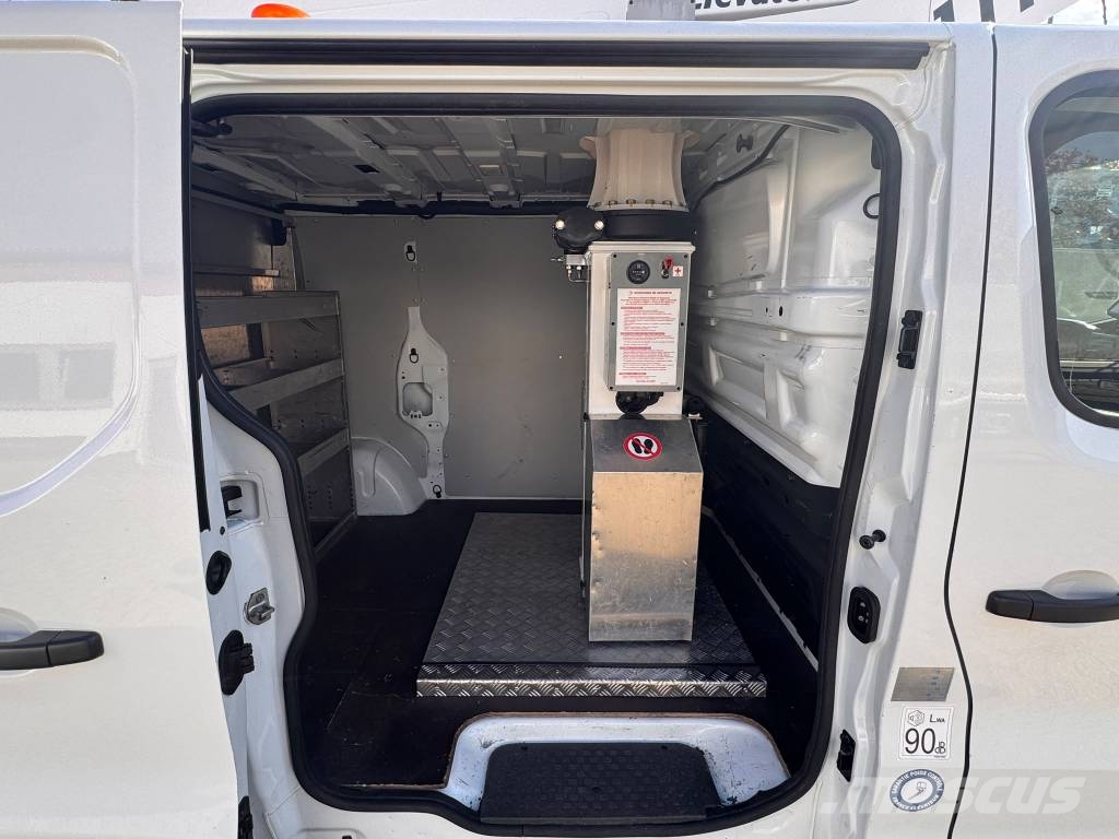 Renault Trafic III Hubarbeitsbühne France Elevateu111Fcc Plataformas aéreas montadas em camião