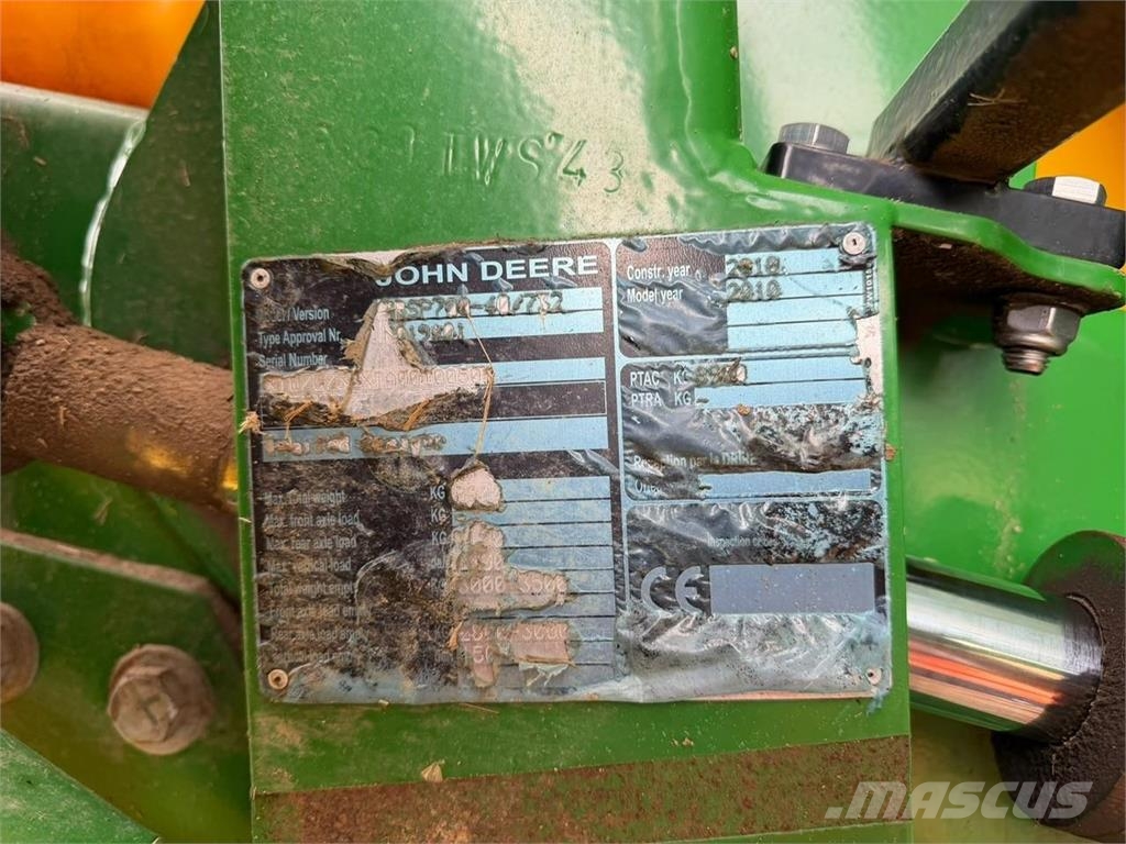 John Deere 732 Anhängespritzen