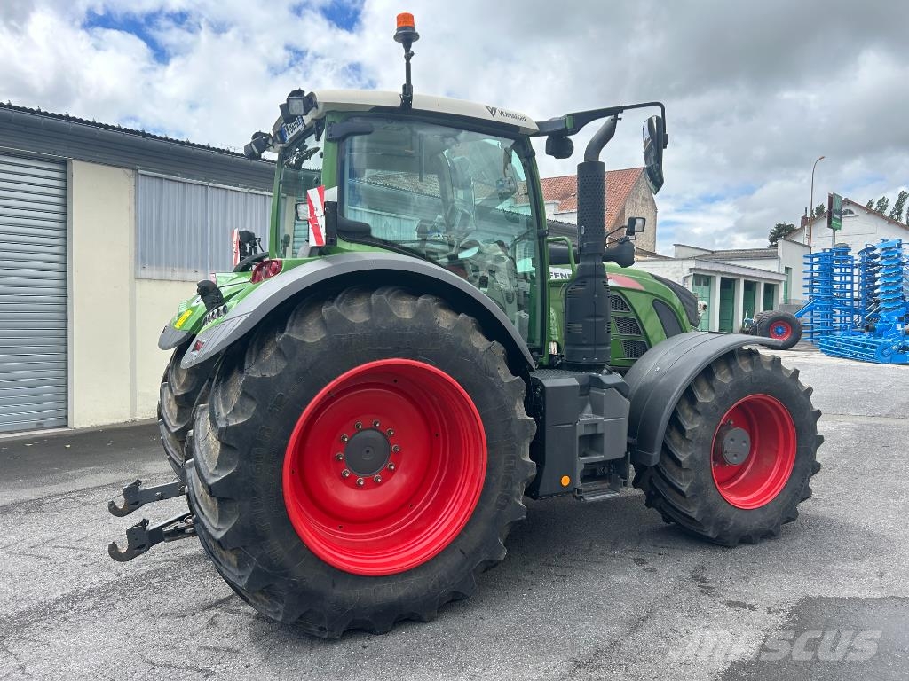 Fendt 718 S4 POWER + Tractores