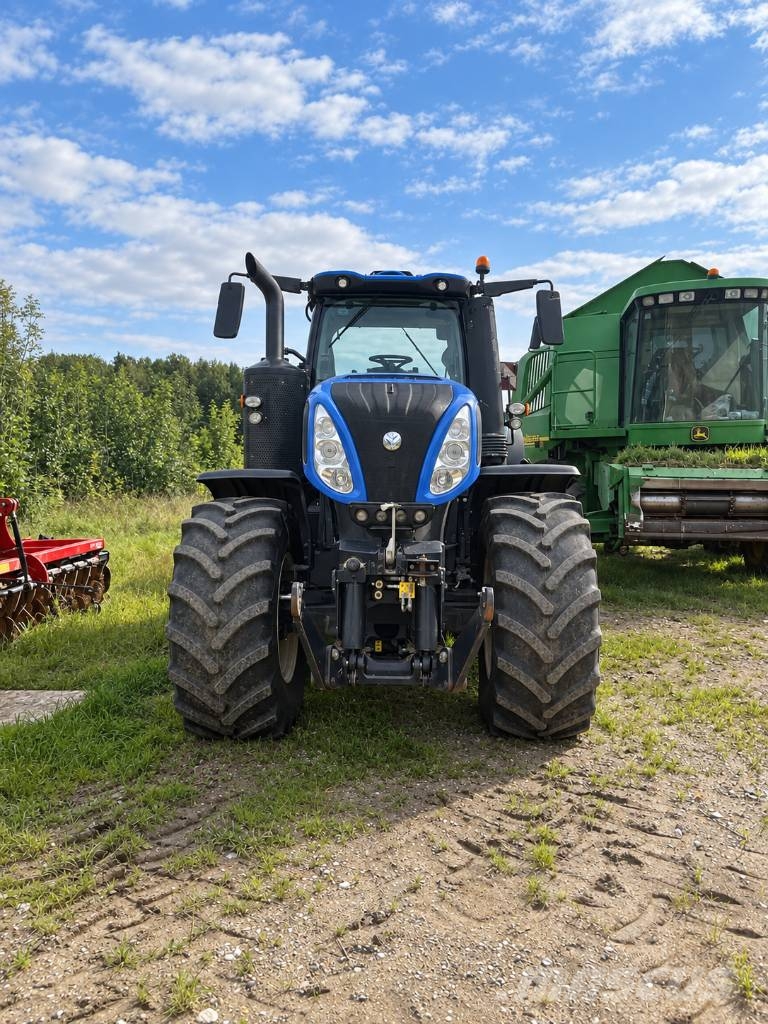 New Holland T 8.350 Traktori