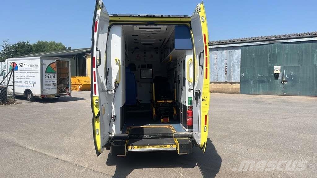 Fiat Ducato A&E Fiat Ducato A&E Box Body with Stryker P Ambulancias