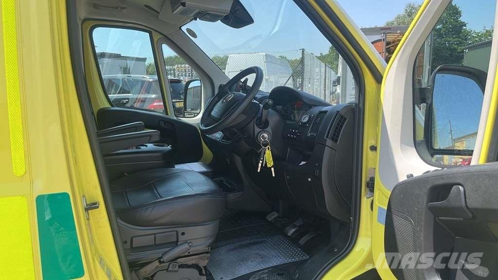 Fiat Ducato A&E Fiat Ducato A&E Box Body with Stryker P Ambulancias