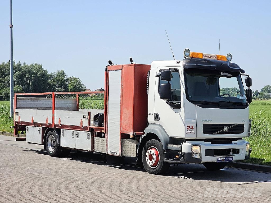 Volvo FL 240.12 MANUAL HIAB 033T Camiones de cama baja