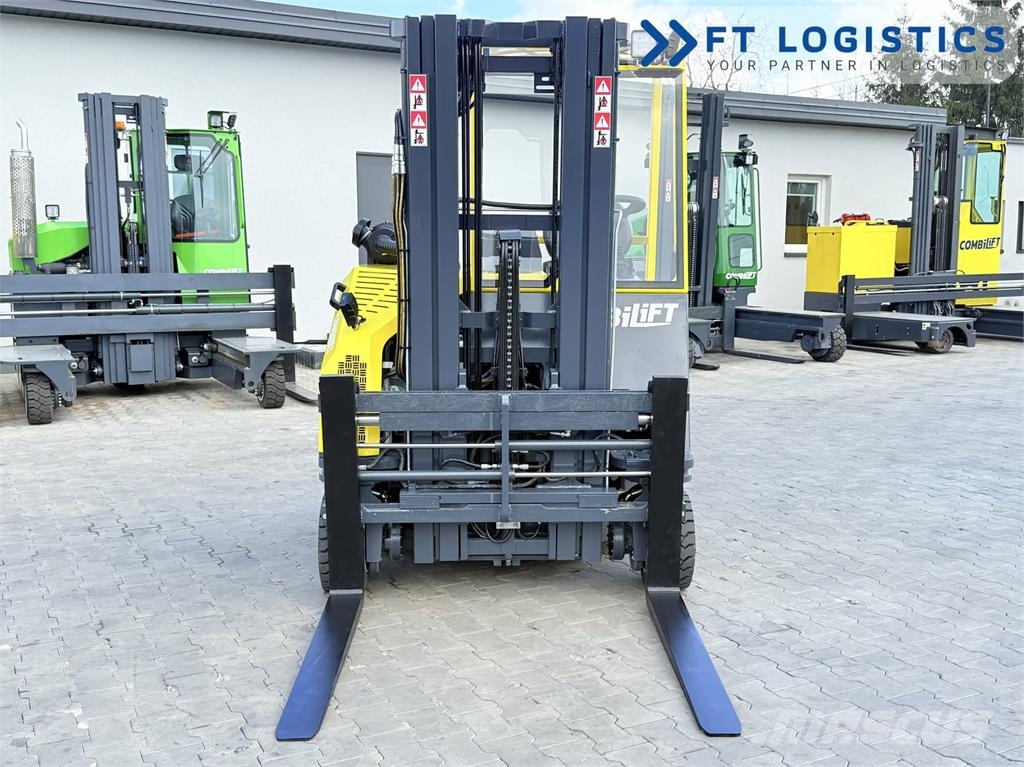 Combilift CB2500 | GAS | TRIPLEX 4900MM | FREE-LIFT | FORK-P Tolóoszlopos négyutas targonca