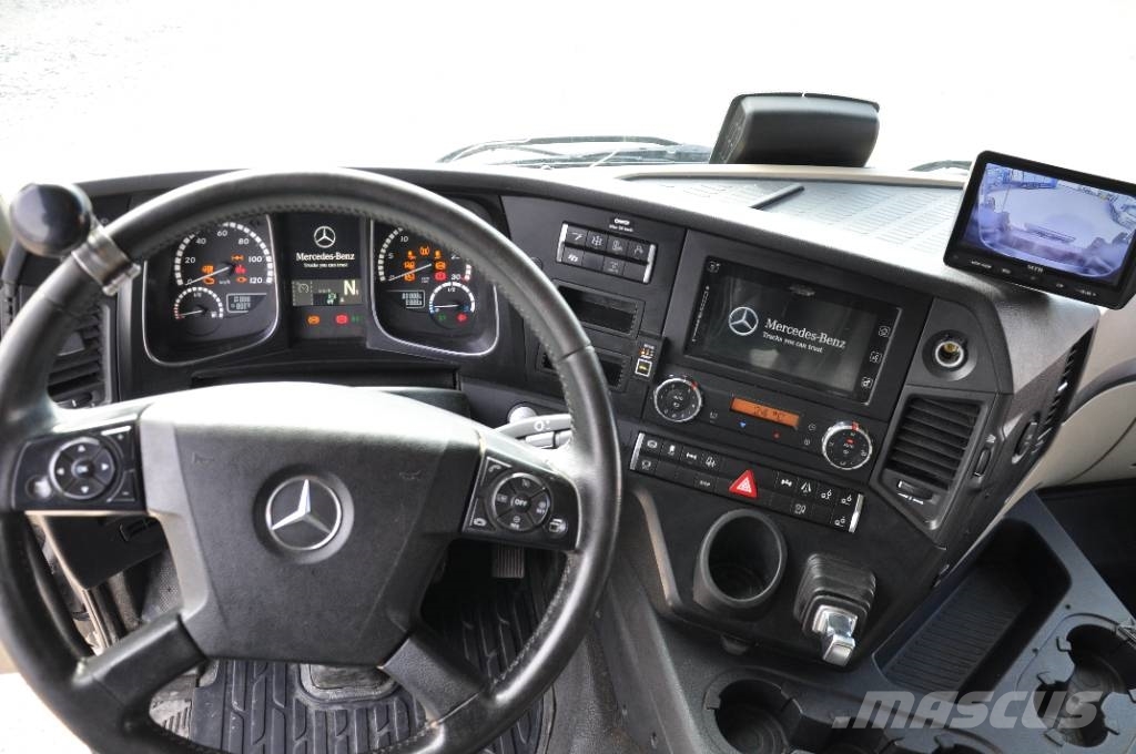 Mercedes-Benz 2535 Sopbilar