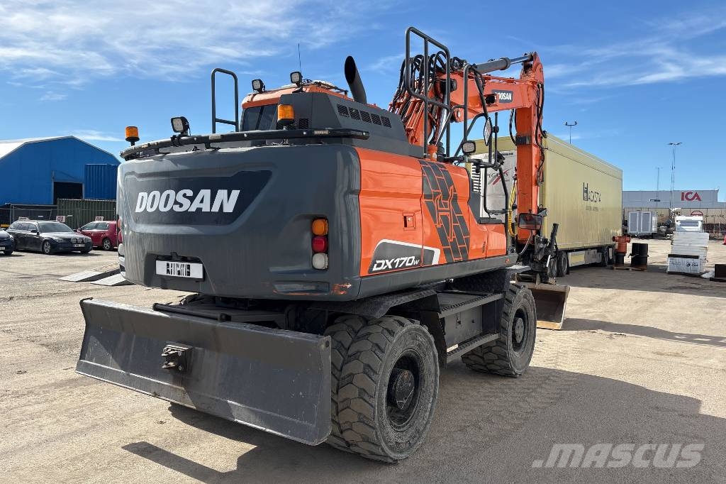 Doosan DX 170W-5, NY servad Hjulgrävare