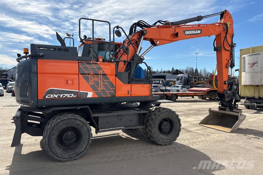 Doosan DX 170W-5, NY servad Hjulgrävare