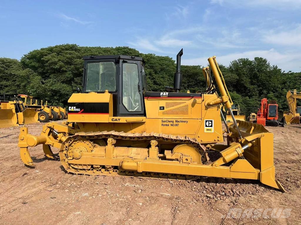 CAT D6G Kāpurķēžu buldozeri