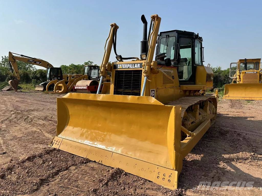 CAT D6G Kāpurķēžu buldozeri