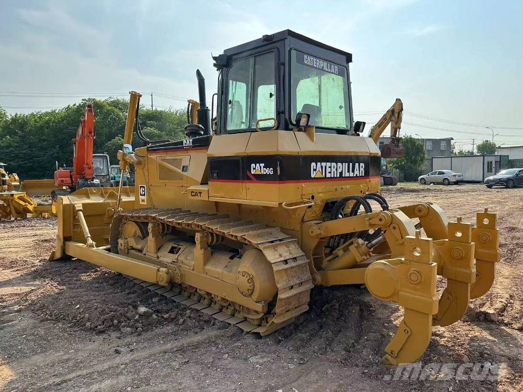 CAT D6G Kāpurķēžu buldozeri