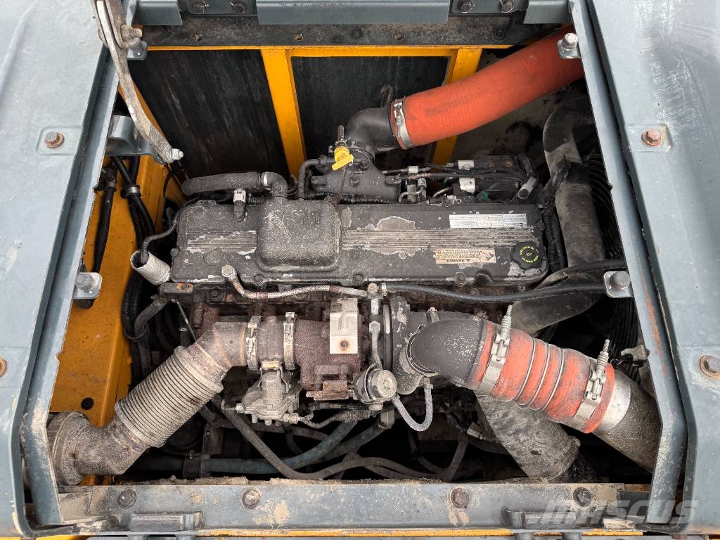 Hyundai HX380 AL - Hammer Lines / Quick Coupler حفارات زحافة