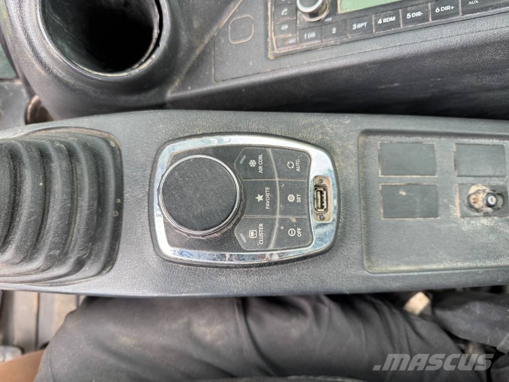 Hyundai HX380 AL - Hammer Lines / Quick Coupler حفارات زحافة