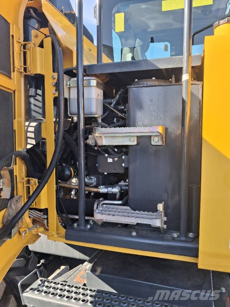 Komatsu PW 138 MR-11 Bagri na kolesih