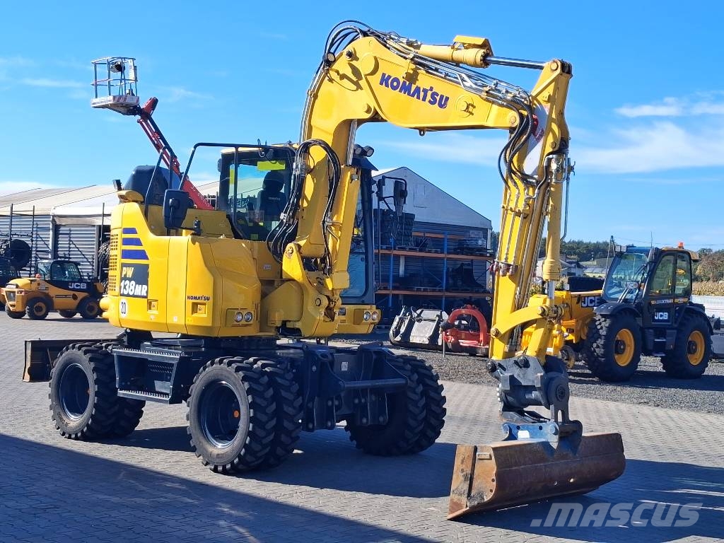 Komatsu PW 138 MR-11 Bagri na kolesih