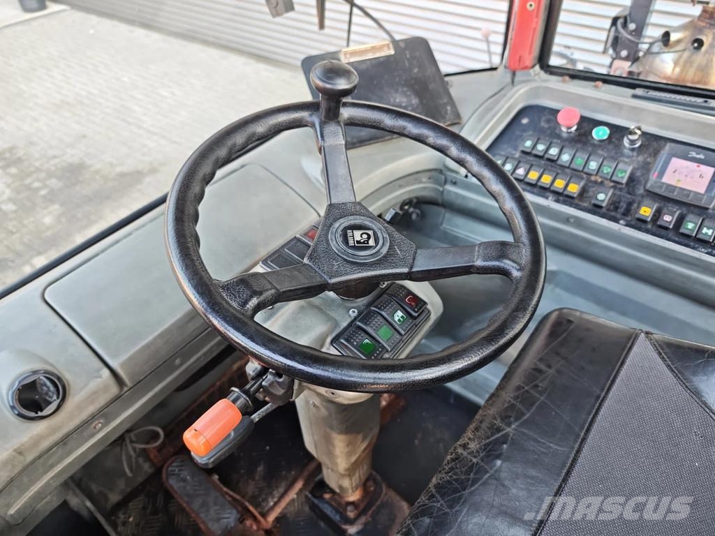 Kalmar TRL 618 i 4x4 20 Pieces! 터미널 트랙터