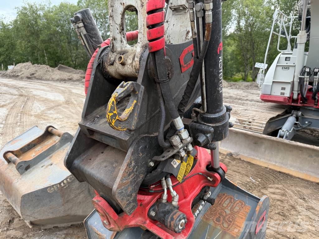 Takeuchi TB 2150 R Paletli ekskavatörler