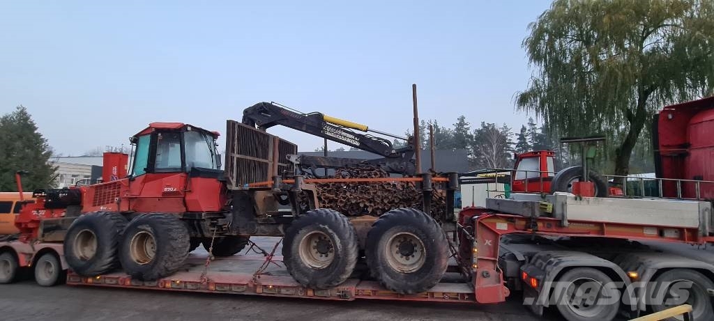 Valmet 890.2 Demonteras/Breaking Forvarderi