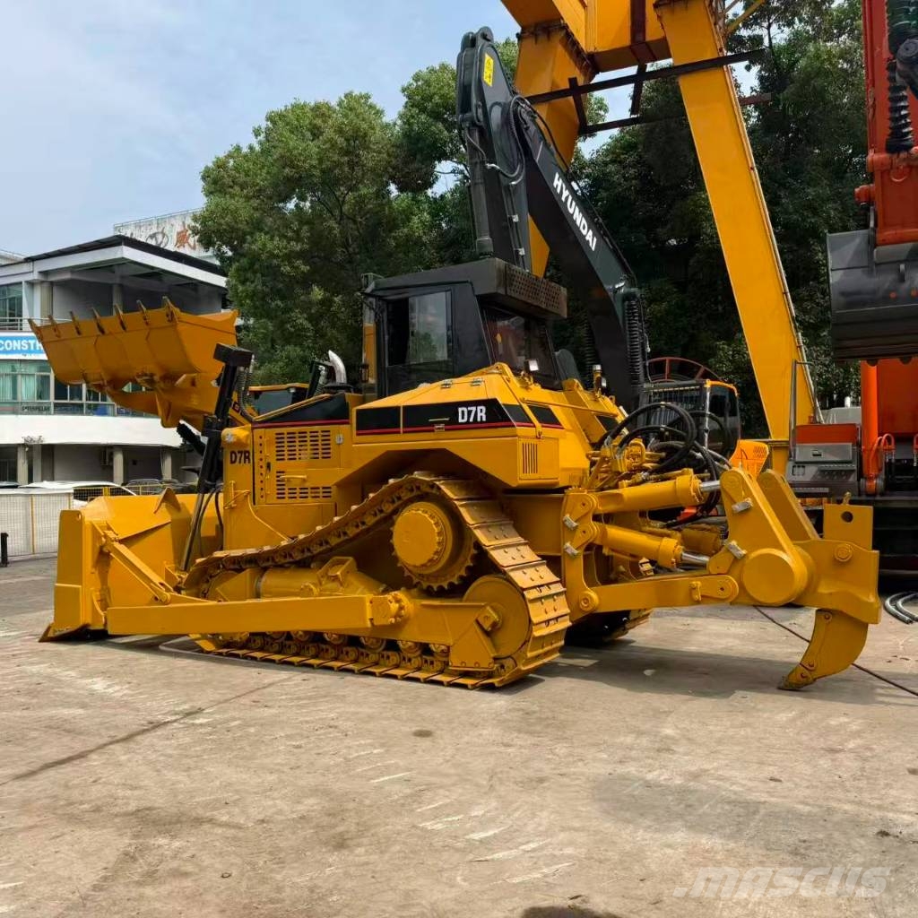 CAT D7R Bulldozer
