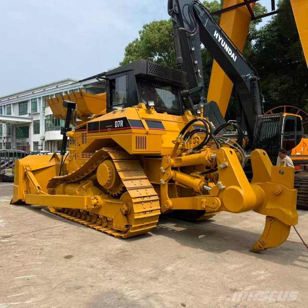CAT D7R Bulldozer