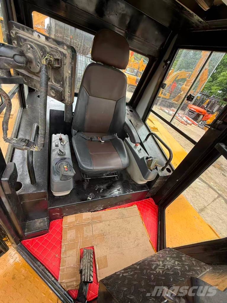 CAT D7R Bulldozer