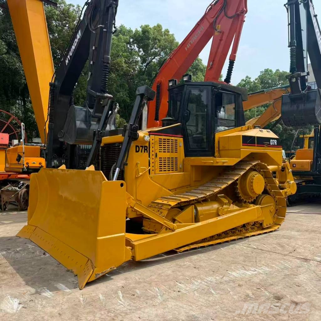 CAT D7R Bulldozer