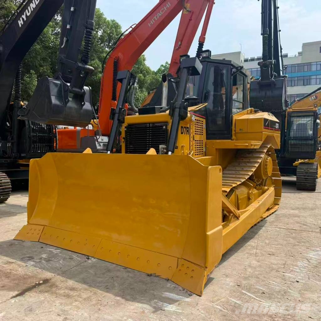CAT D7R Bulldozer