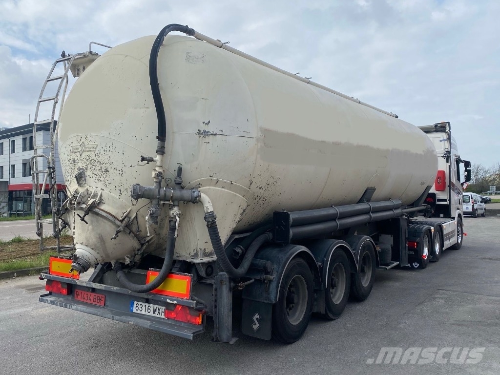 Spitzer SK2452CAL Tanktrailer