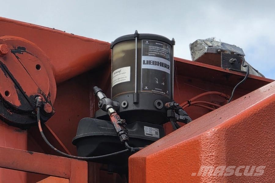 Liebherr LTM1070-4.1 Dutch Vehicle Registration, Diesel, 8x Kranen voor alle terreinen