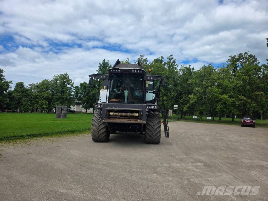 Rostselmash RSM 161 Mietitrebbiatrici