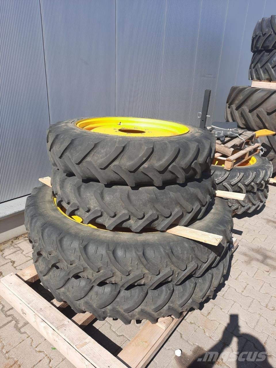 Alliance 270/95R48 x2 Rehvid, rattad ja veljed