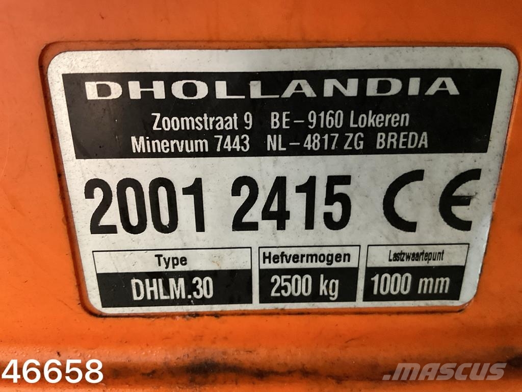 MAN TGS 26.330 6x2 met DHollandia laadklep Tovornjaki zabojniki