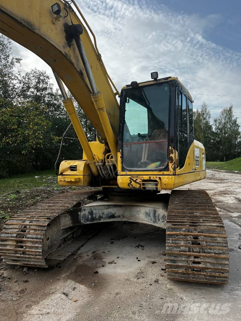 Komatsu PC 210 LC-7K حفارات زحافة