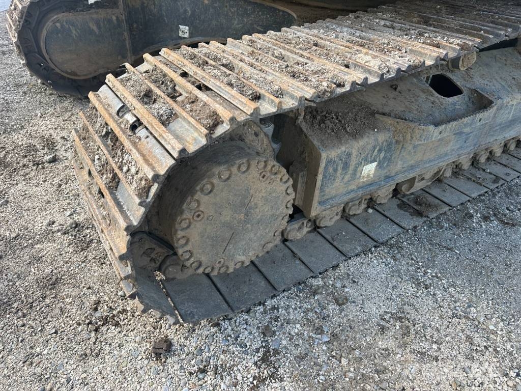 Komatsu PC 228 LC-11EO Escavadeiras de esteiras