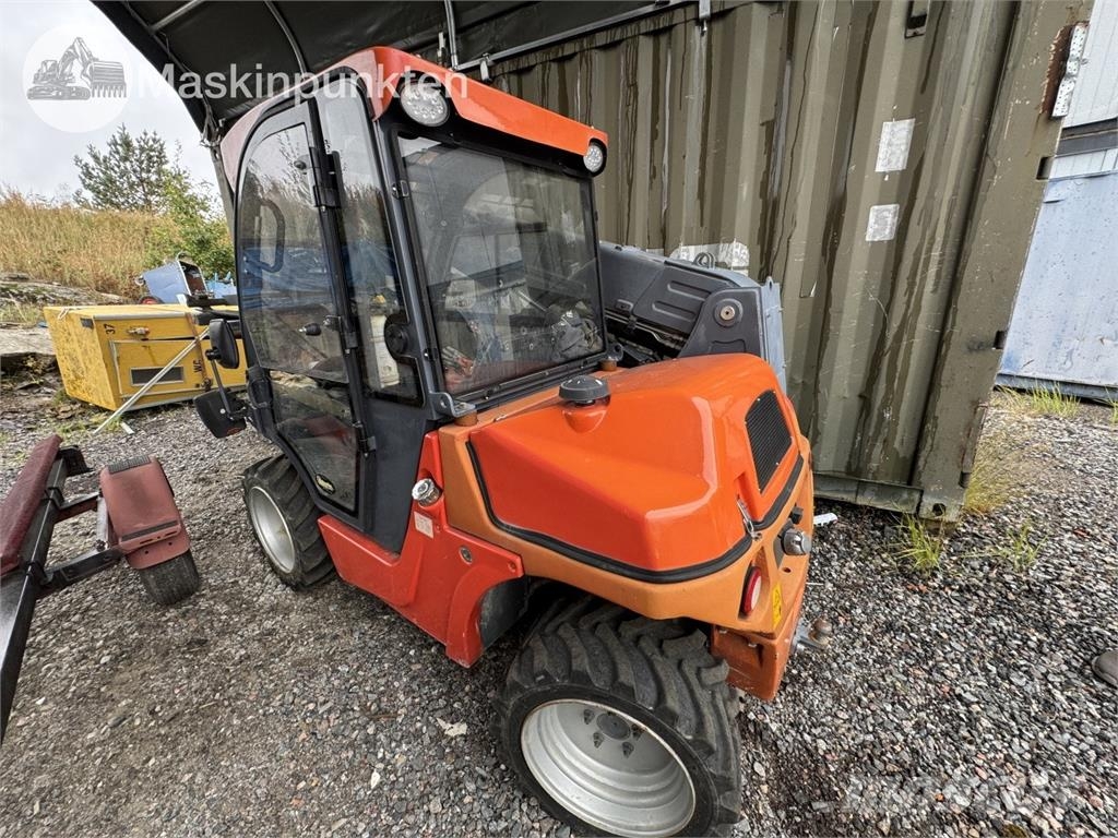 Everun Ert1500 伸縮臂操作車