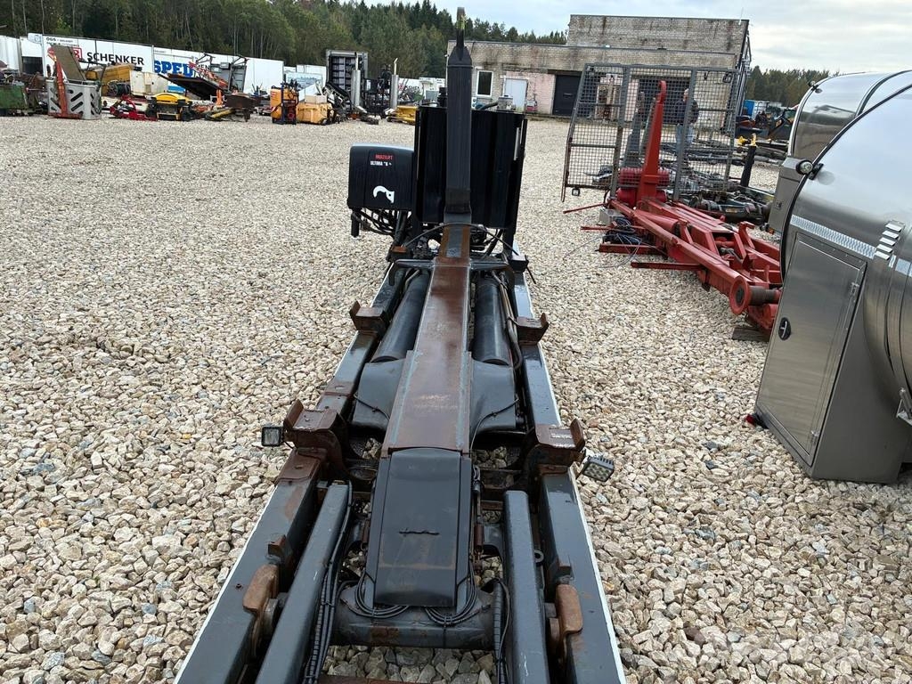 Hiab ULT26S70 26 ton 2021 year Abrollkipper