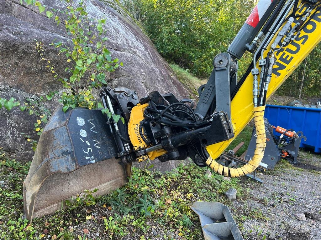 Wacker Neuson 6503-2 Ekskavatori uz riteņiem