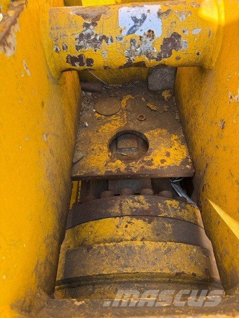 Colmar B2000 Hydraulic Scrap Baler Ballenpressen