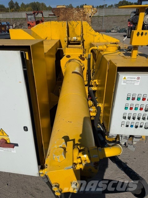 Colmar B2000 Hydraulic Scrap Baler Ballenpressen