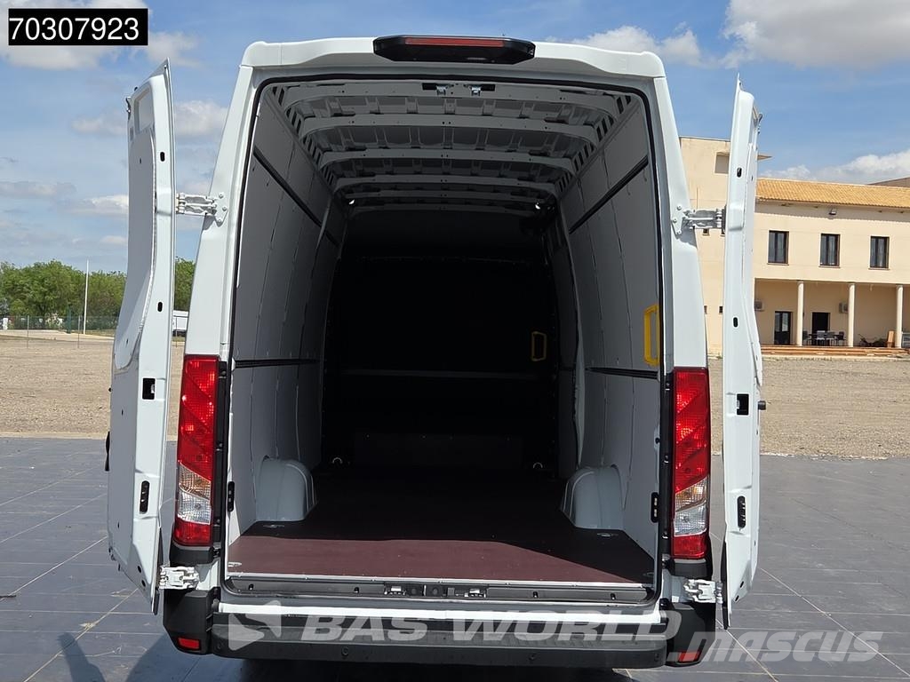 Iveco Daily 35S18 Nuevo - 3.0L - Automático - 180CV - L3 Dodávky