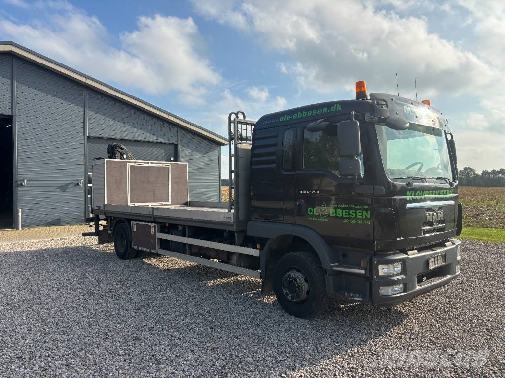 MAN TGM 18.250 شاحنات الرافعات