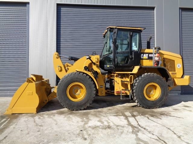 CAT 926M Колесни товарачи