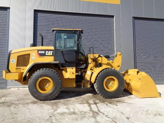 CAT 926M Колесни товарачи