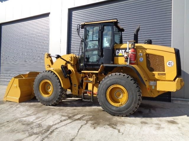 CAT 926M Колесни товарачи