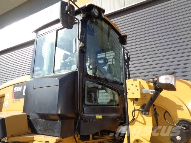CAT 926M Колесни товарачи