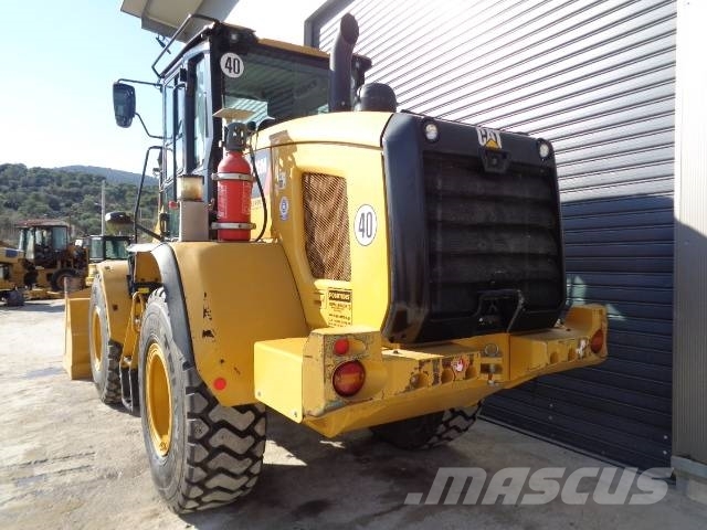 CAT 926M Колесни товарачи