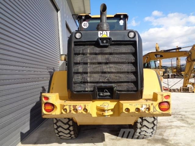 CAT 926M Колесни товарачи